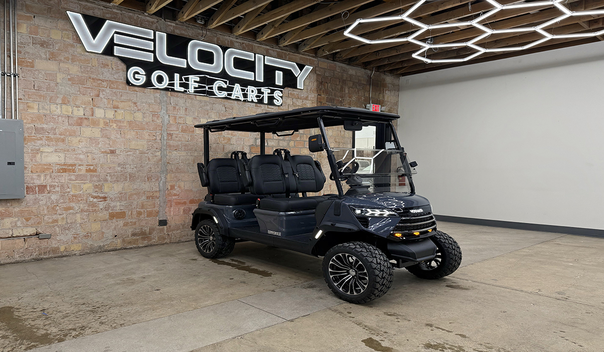 Commander 4 Passenger Perfect Storm Edition (Black Seats)