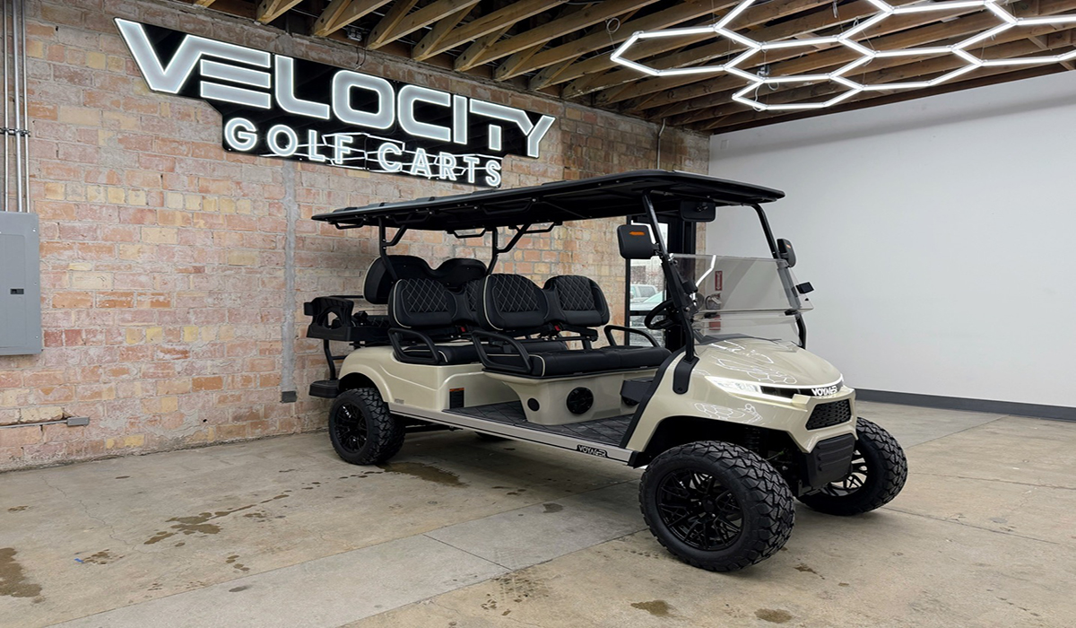 Patriot 6 Passenger Sandy Shore Edition (Black Seats)