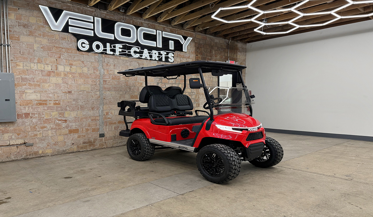 Patriot 4 Passenger Wildfire Red Edition (Black Seats)